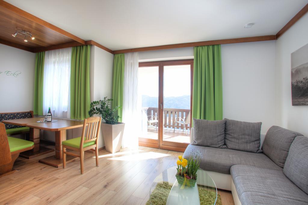 Mathiasl Panorama Ferienwohnungen Bodensdorf Exterior foto