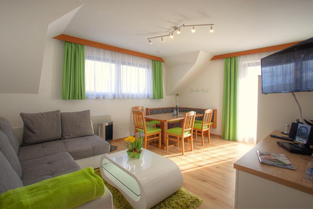 Mathiasl Panorama Ferienwohnungen Bodensdorf Exterior foto